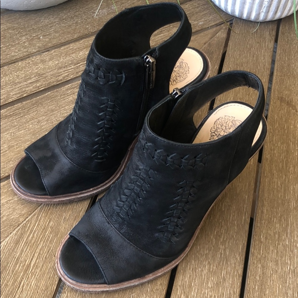 (Sold) Vince Camuto Katri Woven Bootie Black 6.5 - Picture 3 of 8
